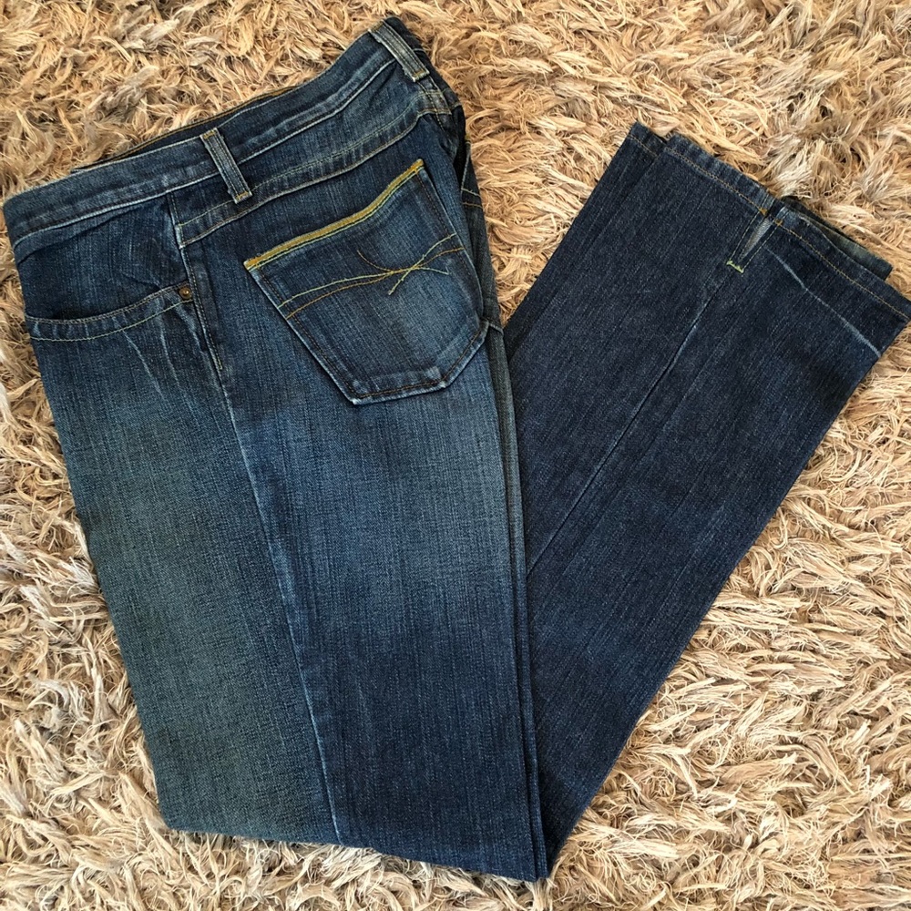 Cruel Girl Jeans Size 9, Length 34 inches